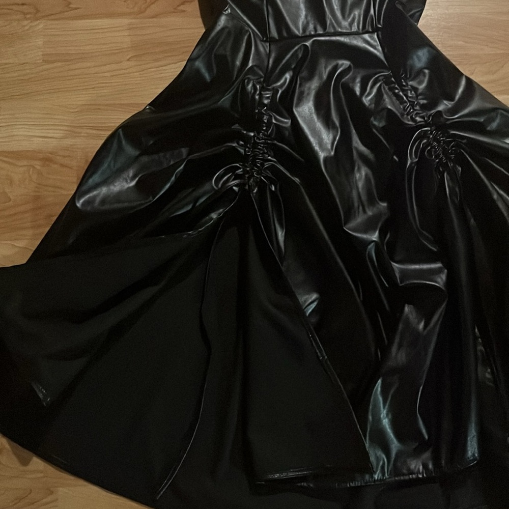 ‼️NWT‼️SHEIN Black Ruched Spaghetti Strap Corset Dress Size Small 4 - Picture 9 of 9